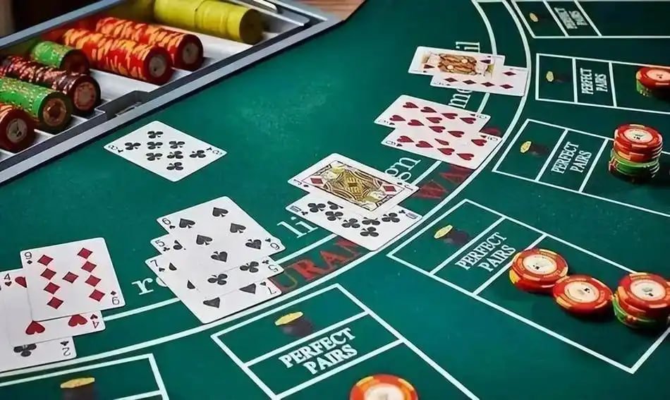 Người chơi kích hoạt khuyến mãi thưởng nạp trên f8bet vip qua điện thoại tại Việt Nam
